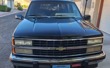 Chevrolet-Suburban-1993-SUV-5