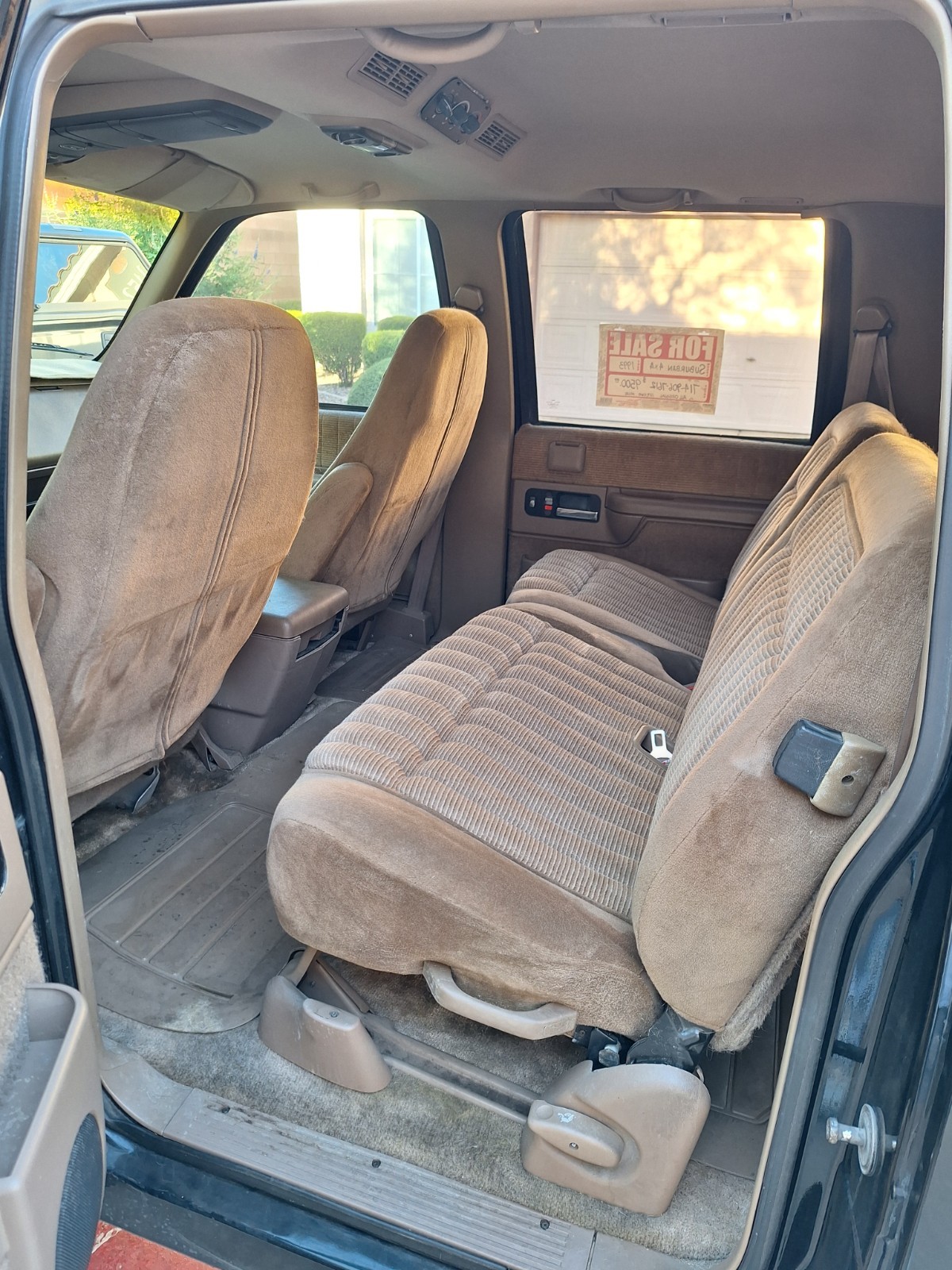 Chevrolet-Suburban-1993-SUV-9