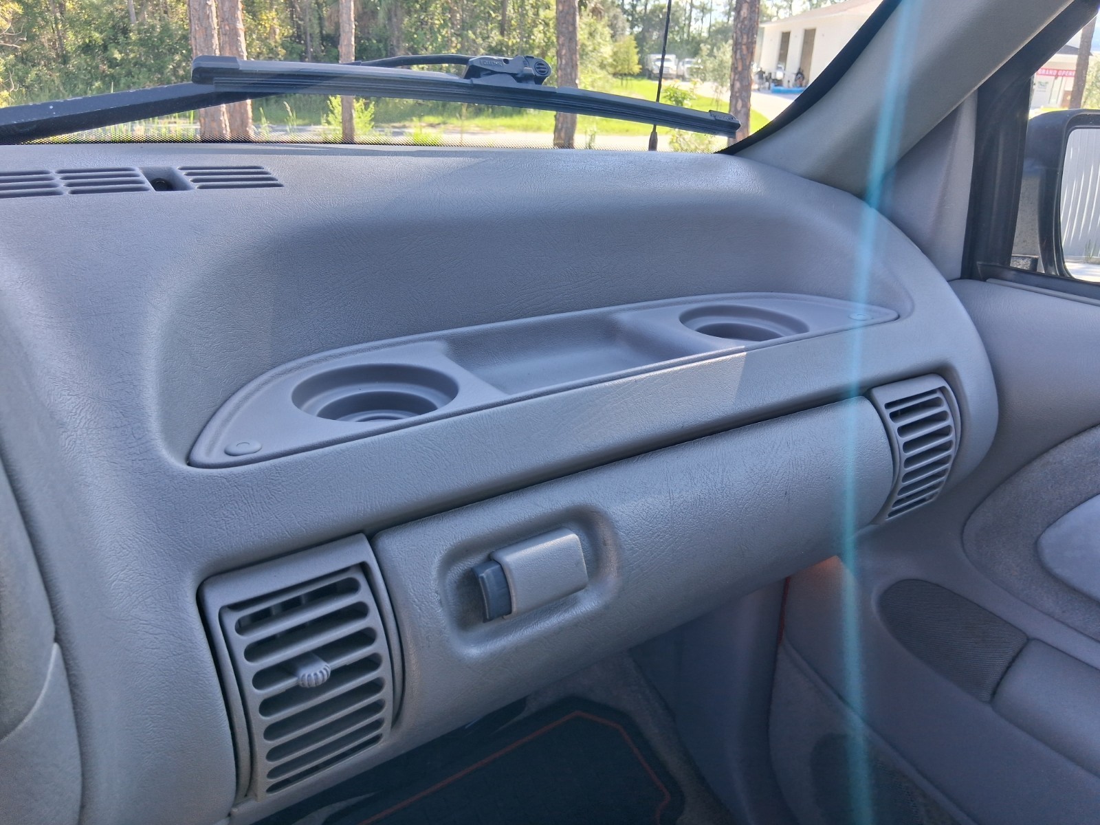Chevrolet-Suburban-1995-SUV-22