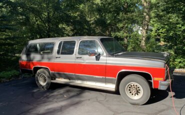 Chevrolet-Suburban-2wd-1991-Red-Gray-8