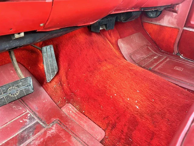 Chevrolet-Suburban-2wd-2500-1978-Red-Red-18