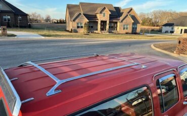 Chevrolet-Suburban-2wd-2500-1978-Red-Red-25
