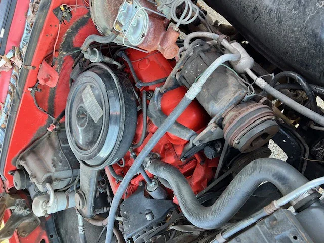 Chevrolet-Suburban-2wd-2500-1978-Red-Red-6