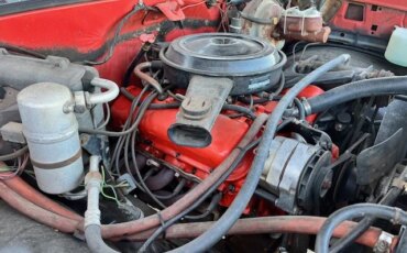 Chevrolet-Suburban-2wd-2500-1978-Red-Red-8