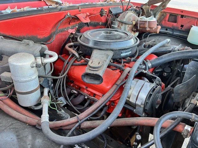 Chevrolet-Suburban-2wd-2500-1978-Red-Red-8