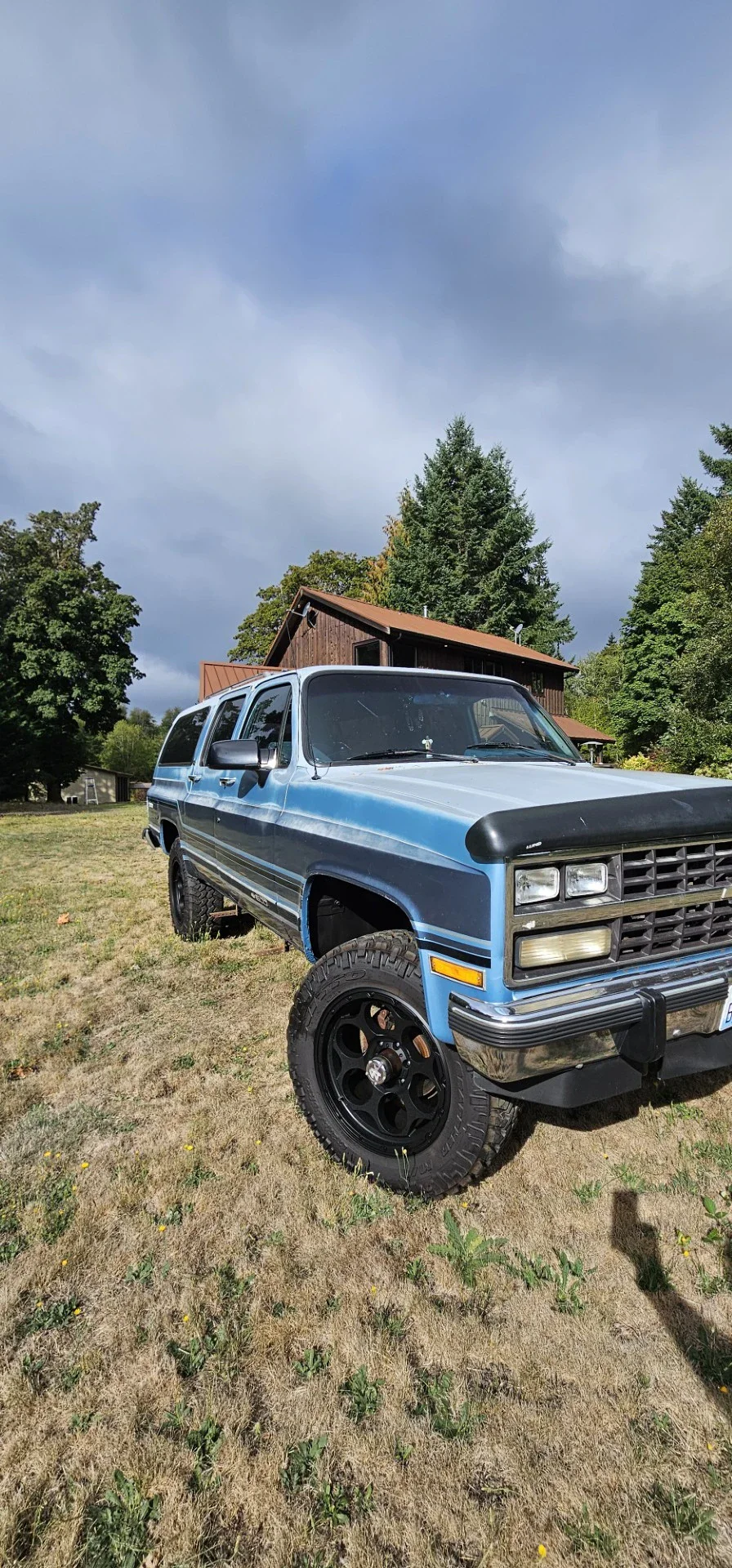 Chevrolet-Suburban-4wd-1991-Blue-1