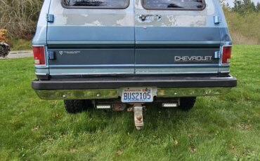 Chevrolet-Suburban-4wd-1991-Blue-11