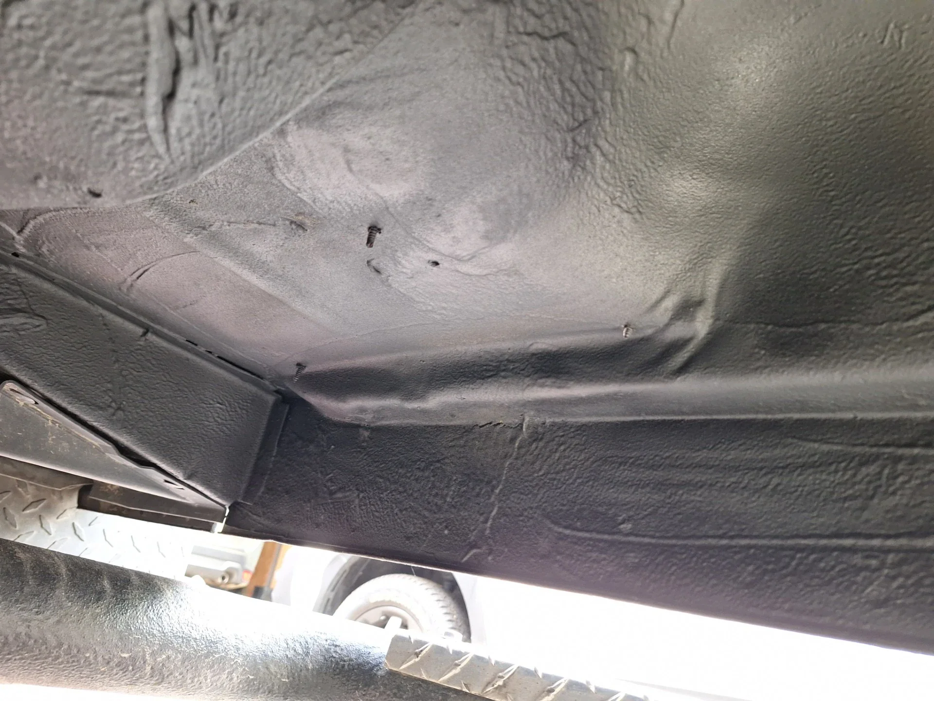 Chevrolet-Suburban-4wd-2500-1987-Black-Gray-12