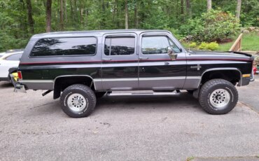 Chevrolet-Suburban-4wd-2500-1987-Black-Gray