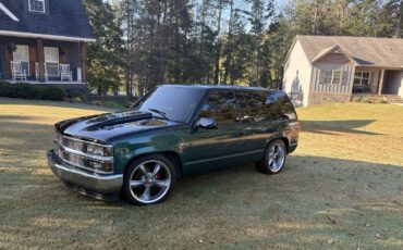 Chevrolet-Tahoe-1996-SUV-1