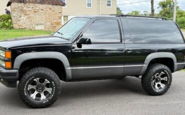Chevrolet-Tahoe-1996-SUV-1