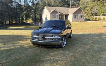 Chevrolet-Tahoe-1996-SUV