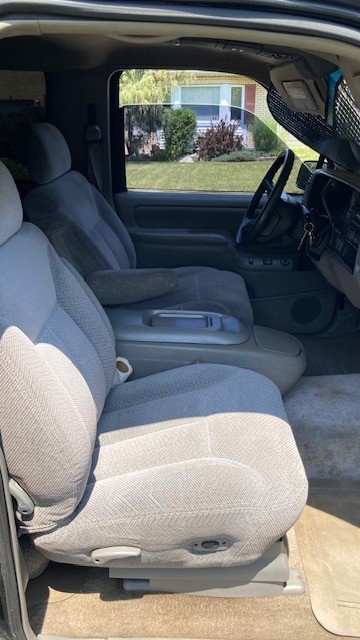 Chevrolet-Tahoe-1996-SUV-16