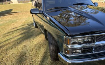 Chevrolet-Tahoe-1996-SUV-2