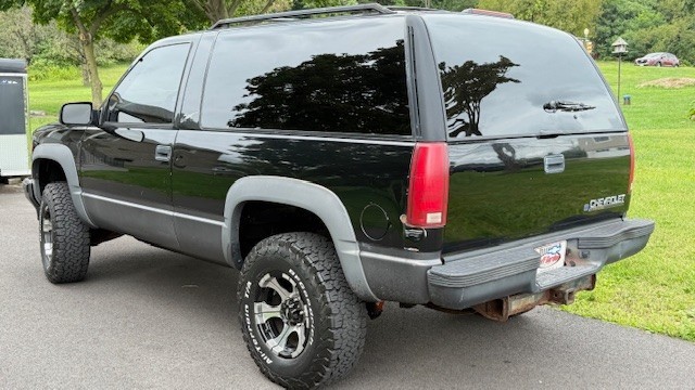 Chevrolet-Tahoe-1996-SUV-3