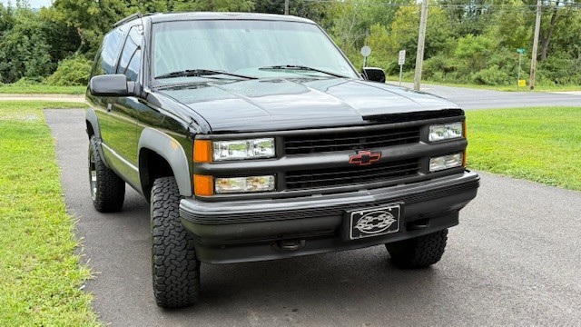 Chevrolet-Tahoe-1996-SUV-7