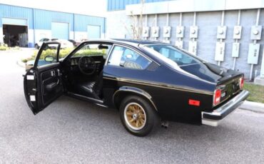 Chevrolet-Vega-1975-3
