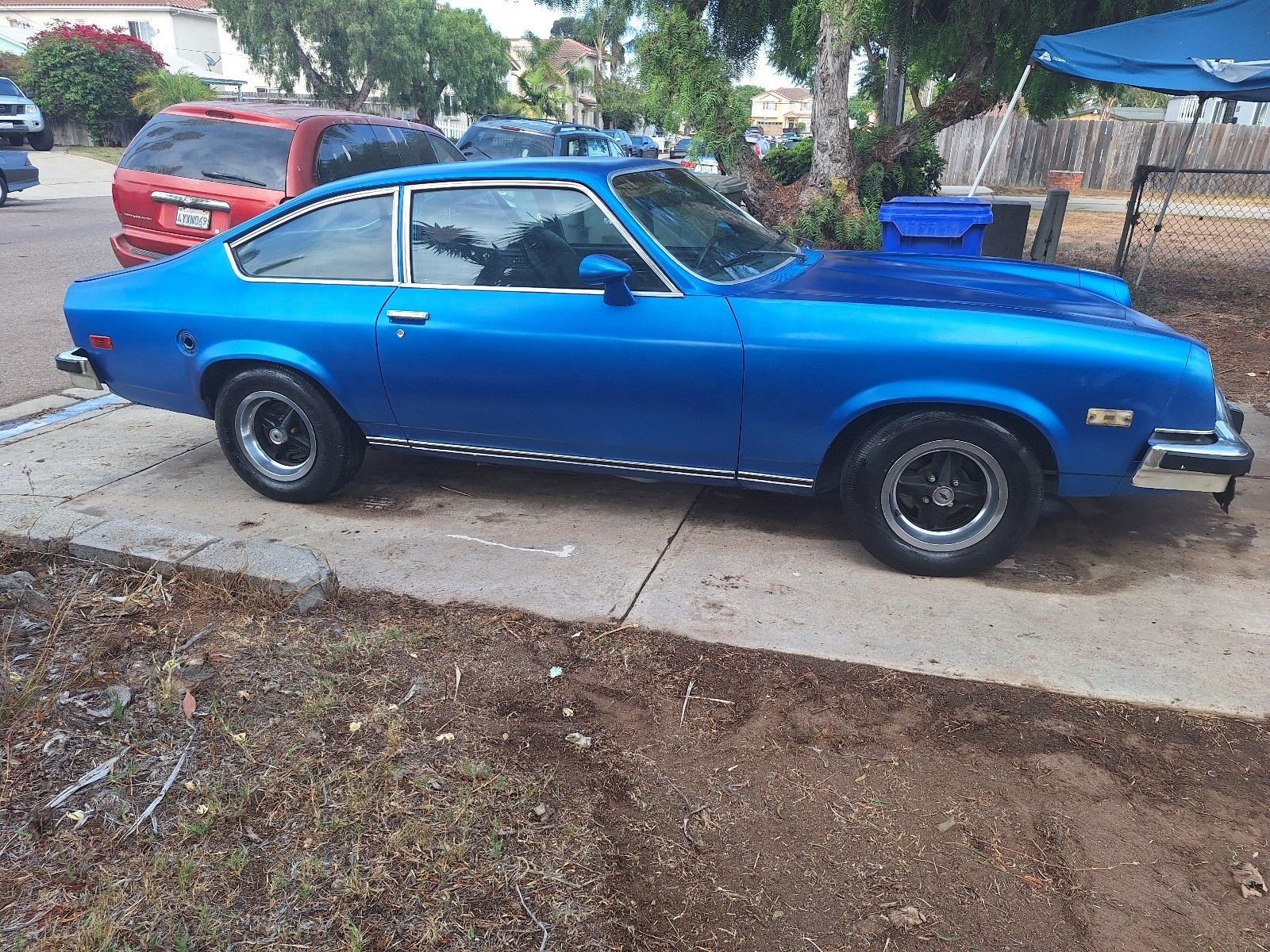 Chevrolet-Vega-1975-3