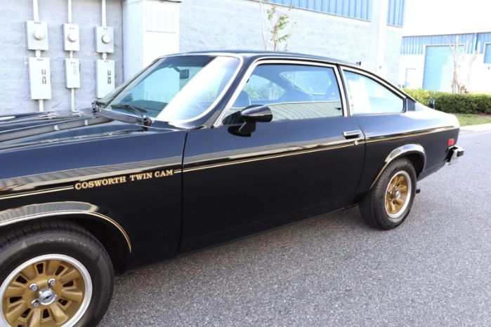 Chevrolet-Vega-1975-4