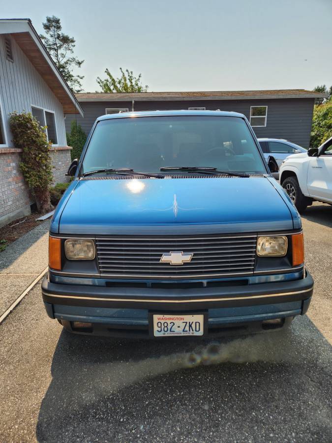 Chevrolet-astro-lt-1991-blue-1