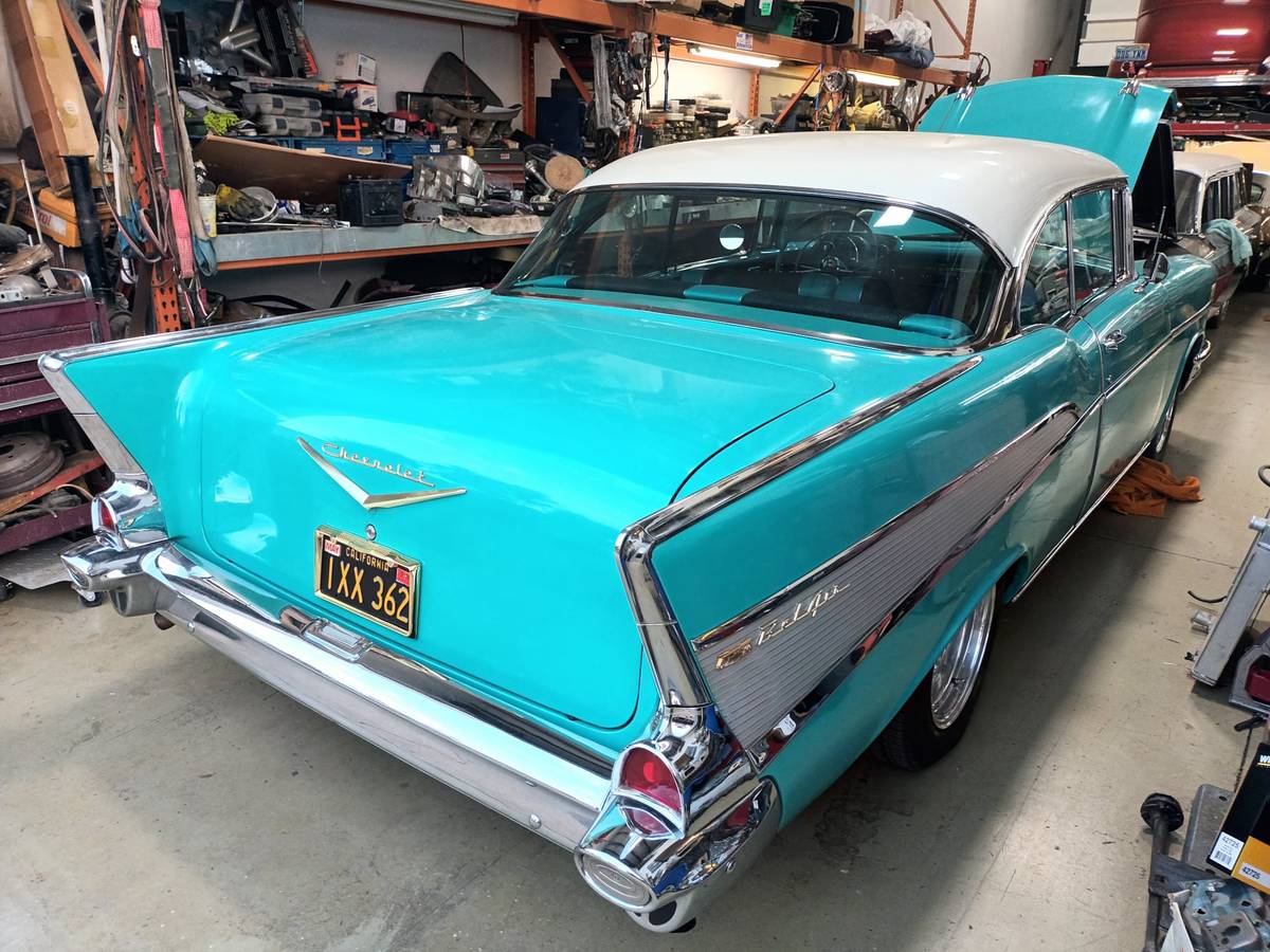 Chevrolet-bel-air-1957-green-1