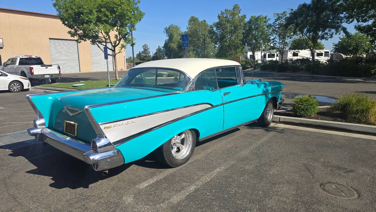Chevrolet-bel-air-1957-green-4