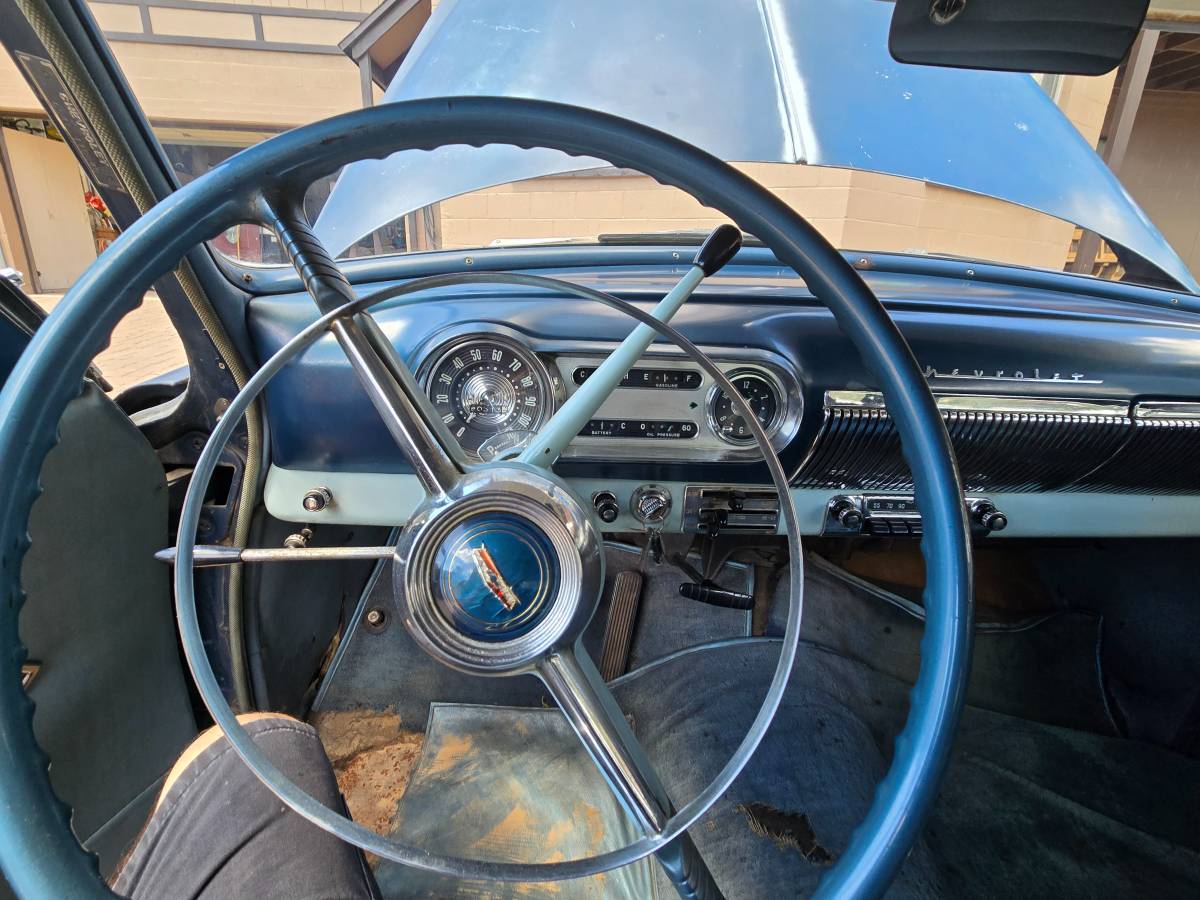 Chevrolet-belair-1954-blue-9