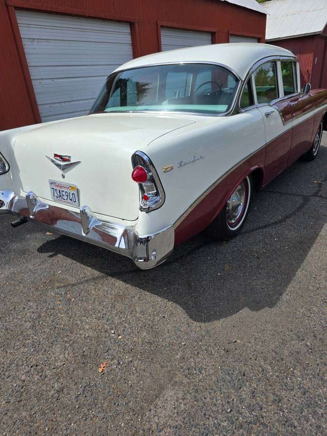 Chevrolet-belair-1956-custom-2