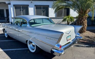 Chevrolet-belair-1957-custom-12