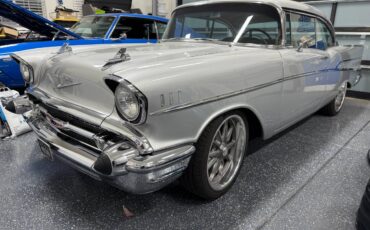 Chevrolet-belair-1957-custom-13