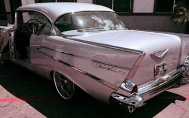 Chevrolet-belair-1957-custom-6