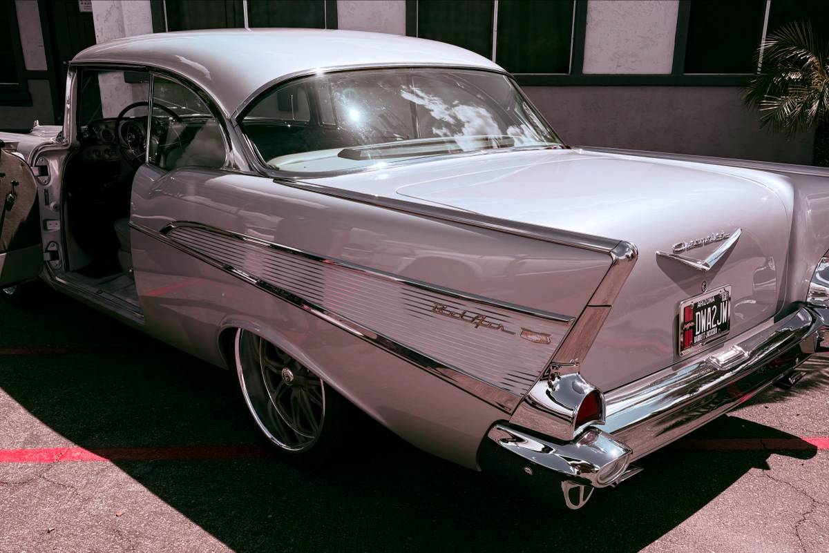 Chevrolet-belair-1957-custom-6