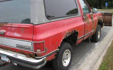 Chevrolet-blazer-12-ton-4x4-1989-red-3