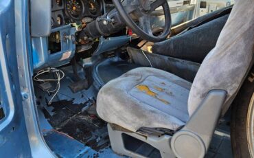 Chevrolet-blazer-12-ton-nominal-1989-blue-16