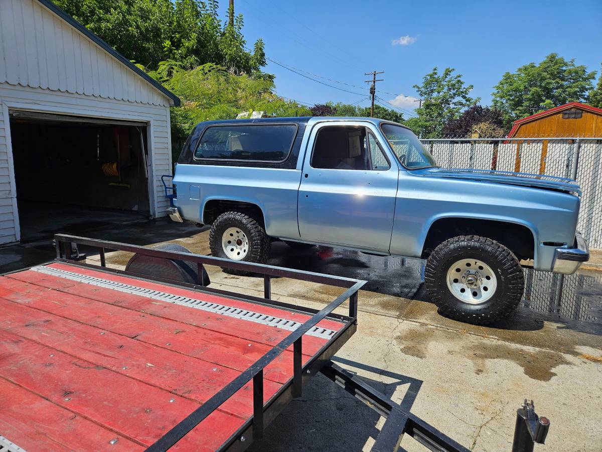 Chevrolet-blazer-12-ton-nominal-1989-blue-2