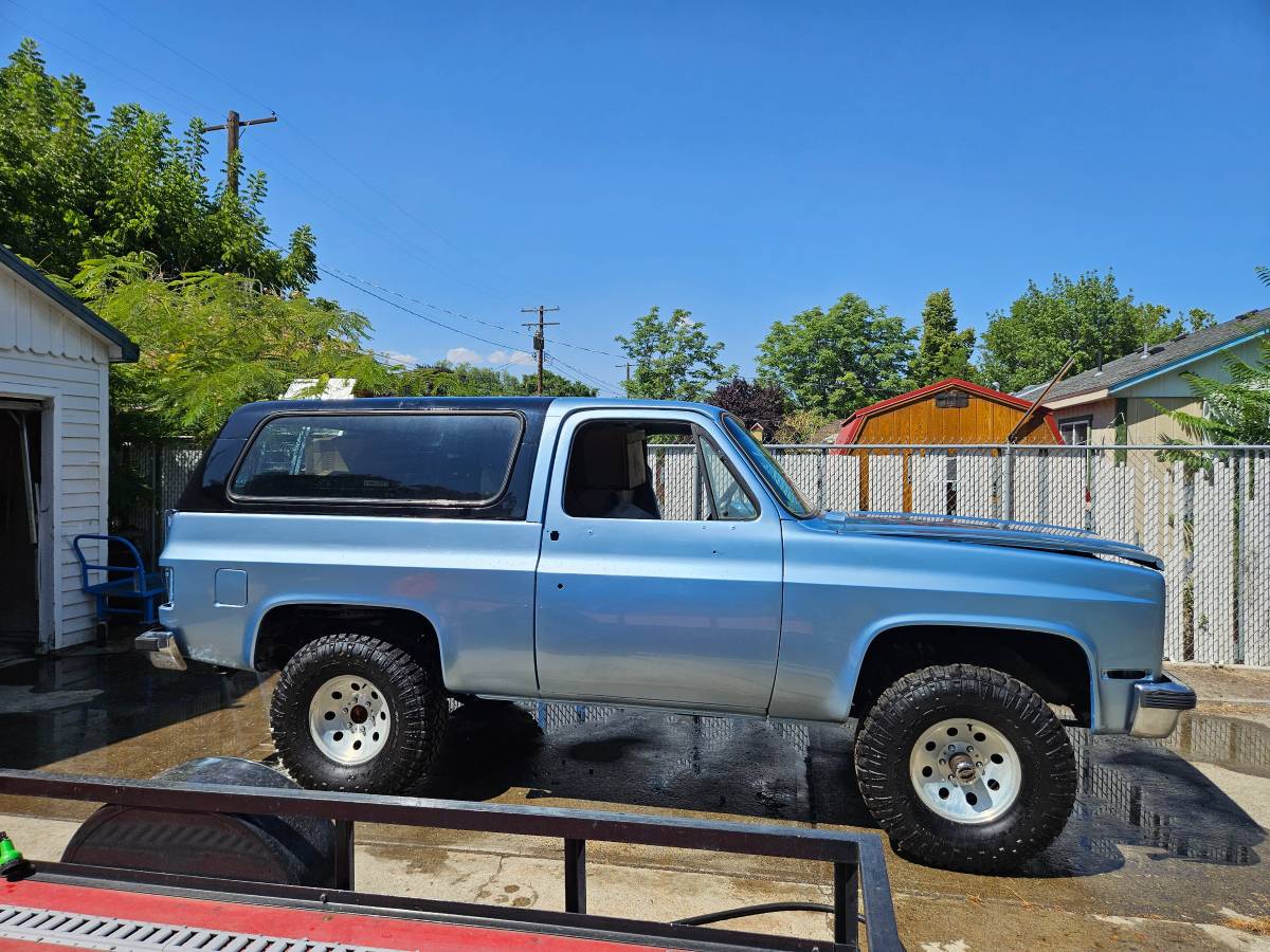 Chevrolet-blazer-12-ton-nominal-1989-blue-3