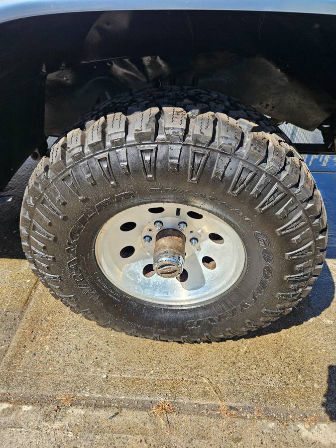 Chevrolet-blazer-12-ton-nominal-1989-blue-4