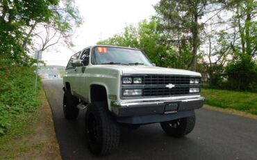 Chevrolet-blazer-1991-white-1