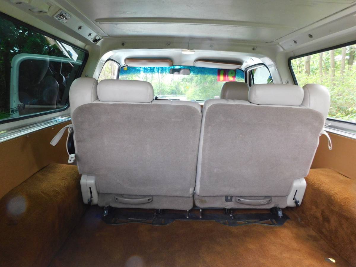Chevrolet-blazer-1991-white-18