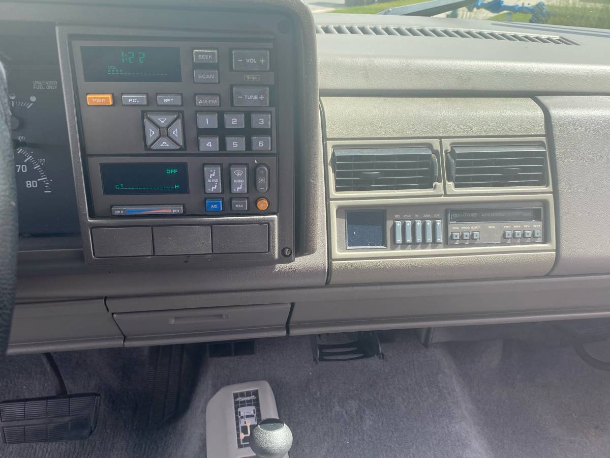 Chevrolet-blazer-1994-grey-12
