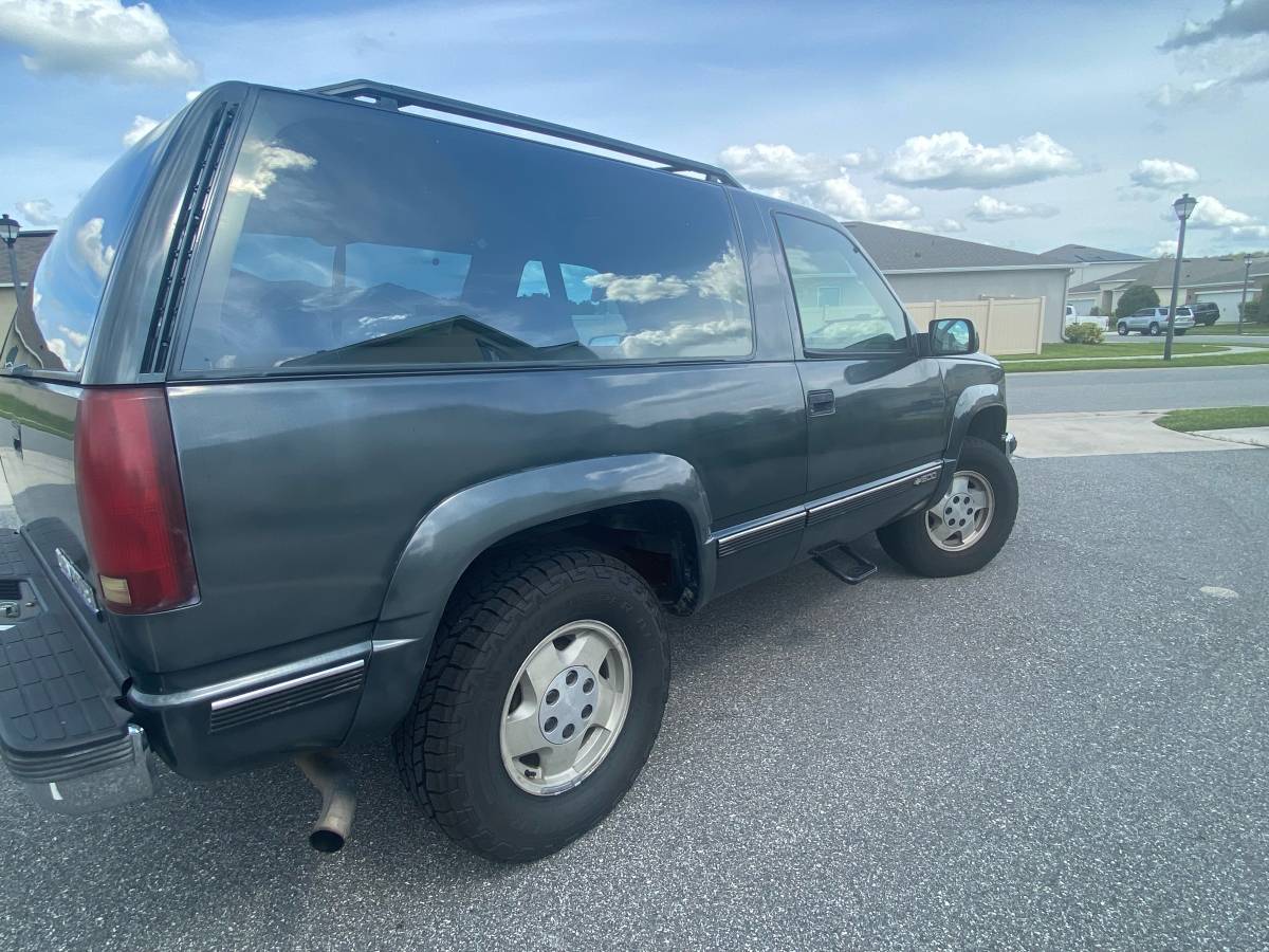 Chevrolet-blazer-1994-grey-2