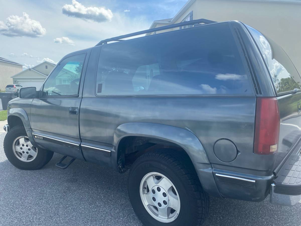 Chevrolet-blazer-1994-grey-3