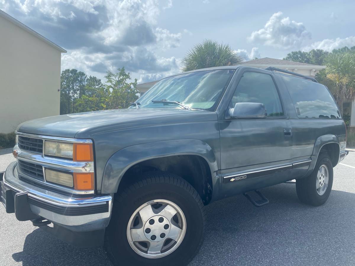 Chevrolet-blazer-1994-grey