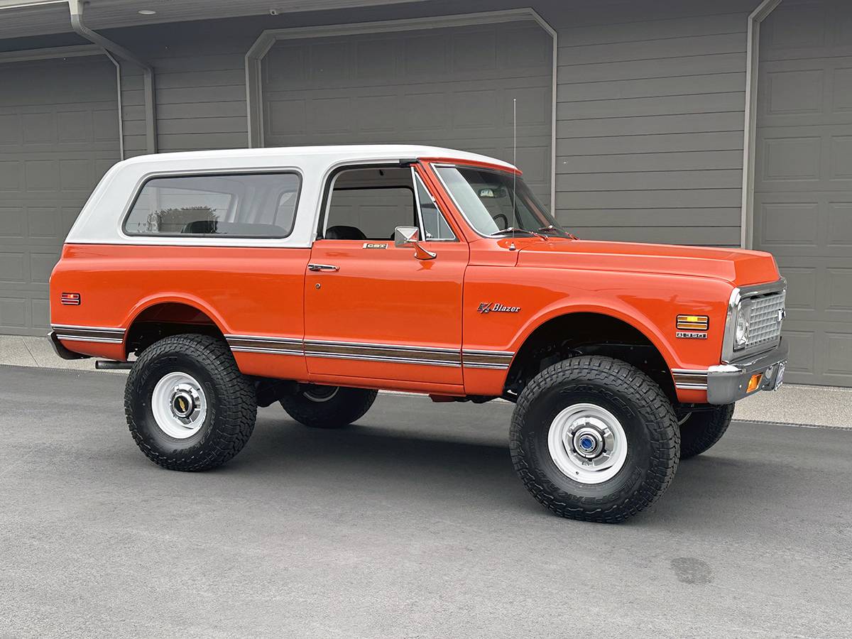 Chevrolet-blazer-k5-cst-4x4-1966-orange-6