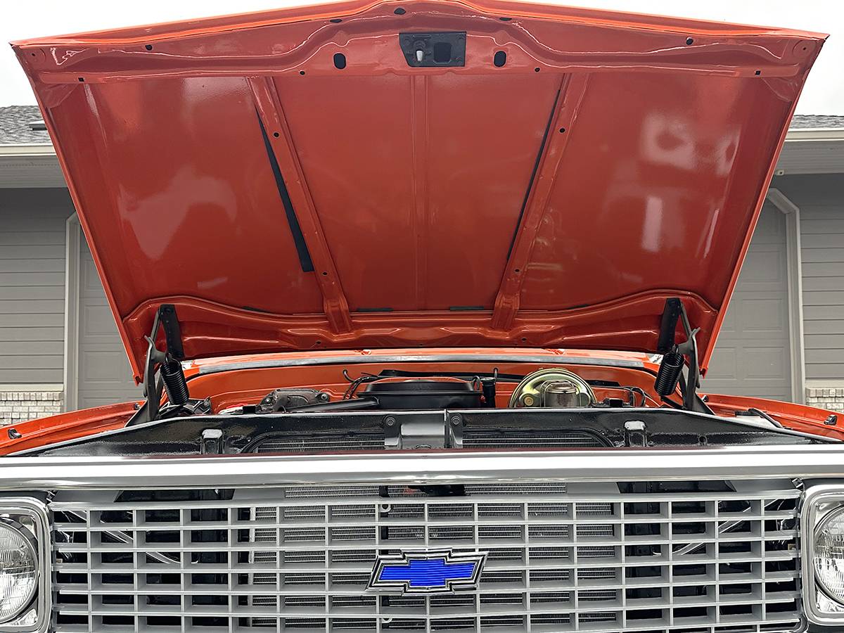 Chevrolet-blazer-k5-cst-4x4-1972-orange-12