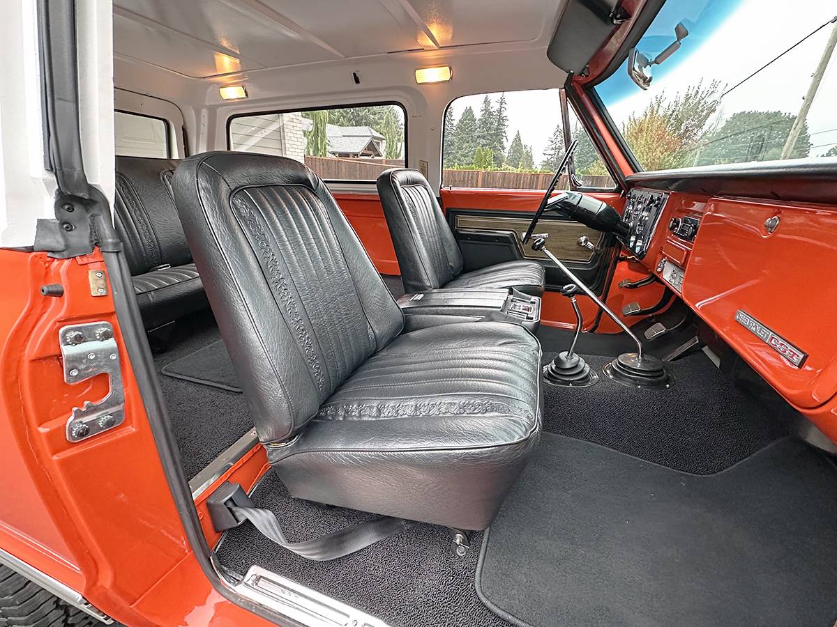 Chevrolet-blazer-k5-cst-4x4-1972-orange-18