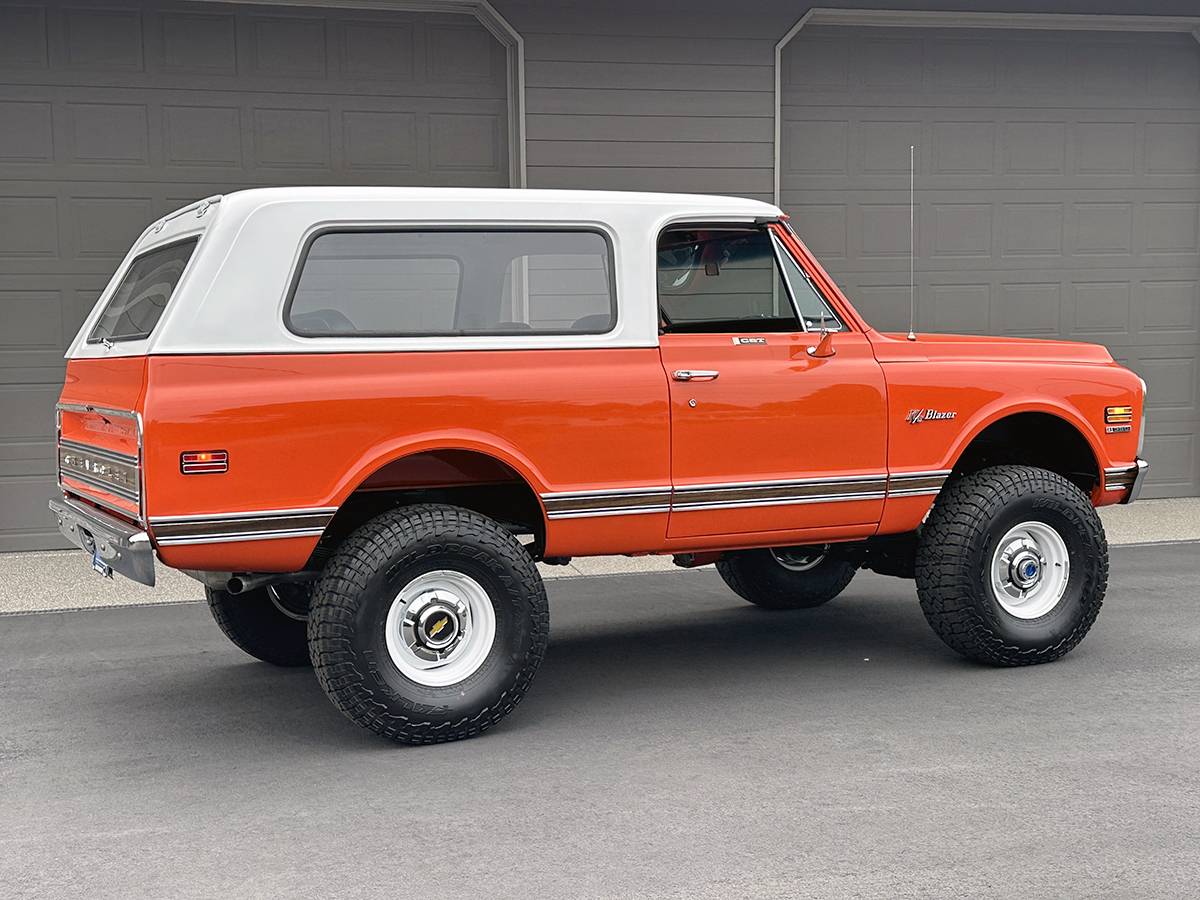 Chevrolet-blazer-k5-cst-4x4-1972-orange-7