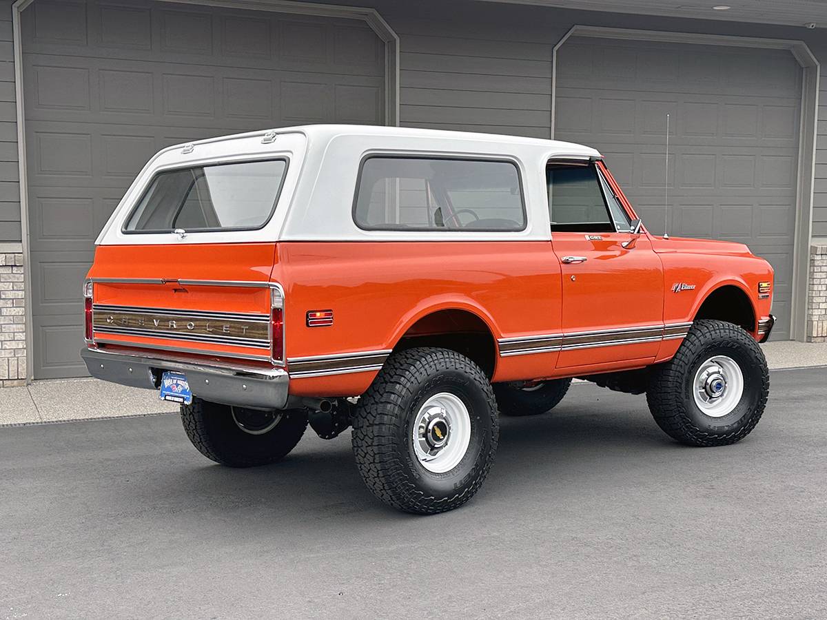 Chevrolet-blazer-k5-cst-4x4-1972-orange-8