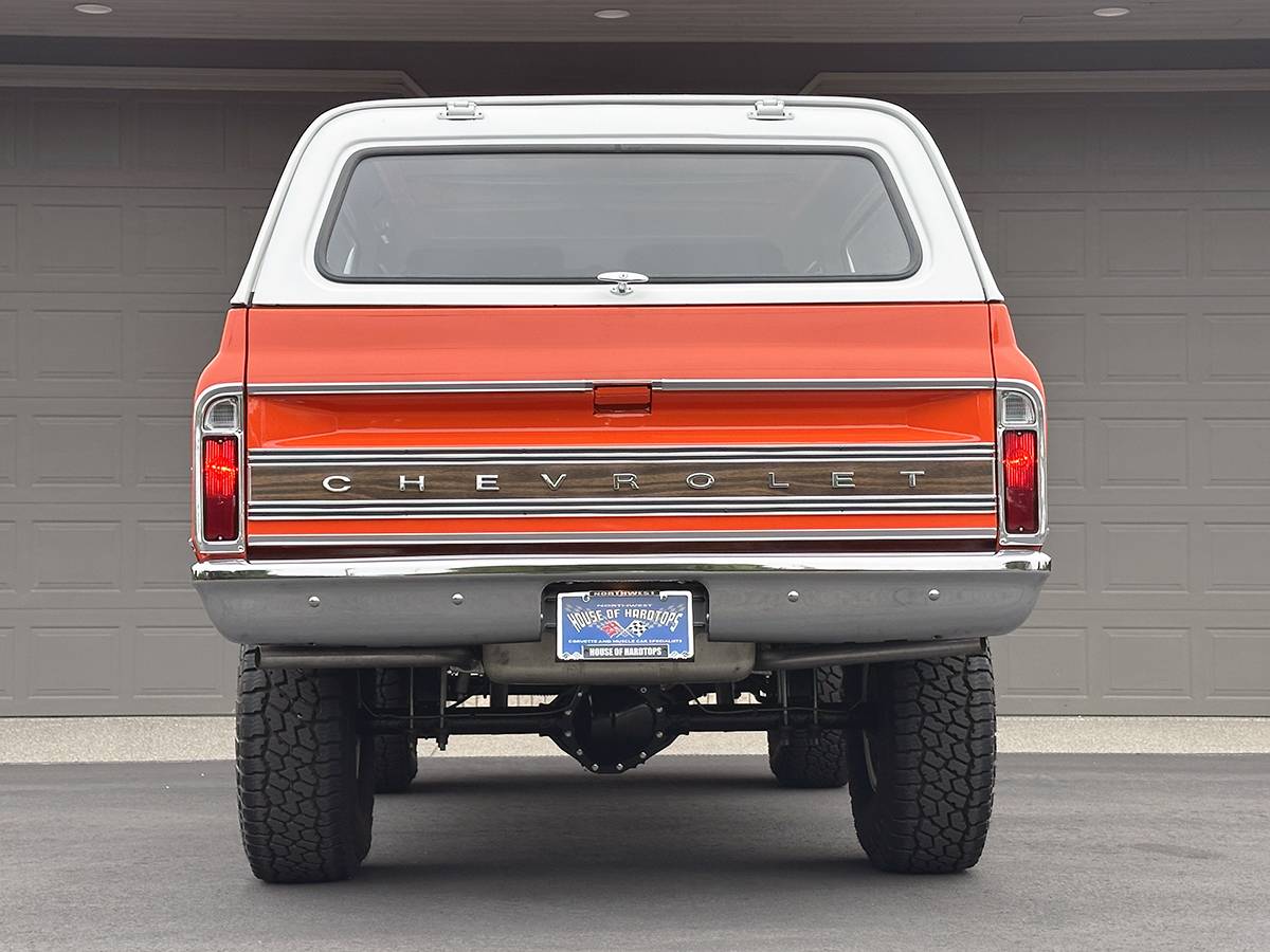 Chevrolet-blazer-k5-cst-4x4-1972-orange-9