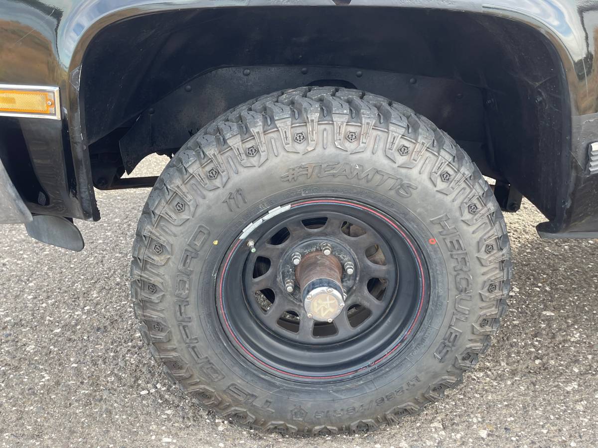 Chevrolet-blazer-k5-silverado-1989-black-14